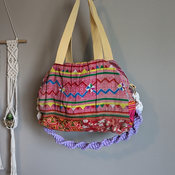 Tricia Fix DayTripper Weekender Small Duffle Tote Embellished Bag - Picture 8 of 16